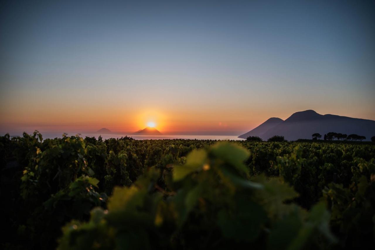Castellaro Wine Resort Città di Lipari Esterno foto